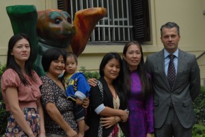 Thuc Vy, Tran Thi Nga, Hoang Vi and Nhu Quynh With Felix (Germany Embassy)