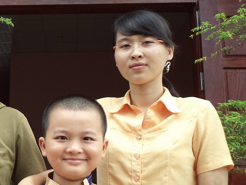 NGUYỄN PHƯƠNG UYÊN, sinh năm 1992. Địa chỉ : thôn Lâm Giang – xã Hàm Trí – huyện Hàm Thuận Bắc – tỉnh Bình Thuận.