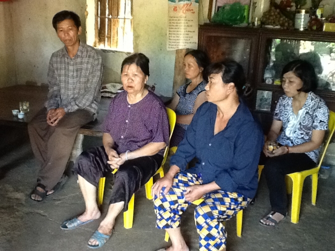 Ông Nguyễn Thanh Chấn đôi mắt vô hồn khi nhắc đến hồi ức 10 năm trong tù.