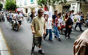 2014_Vietnam_Presser_ChinaProtest