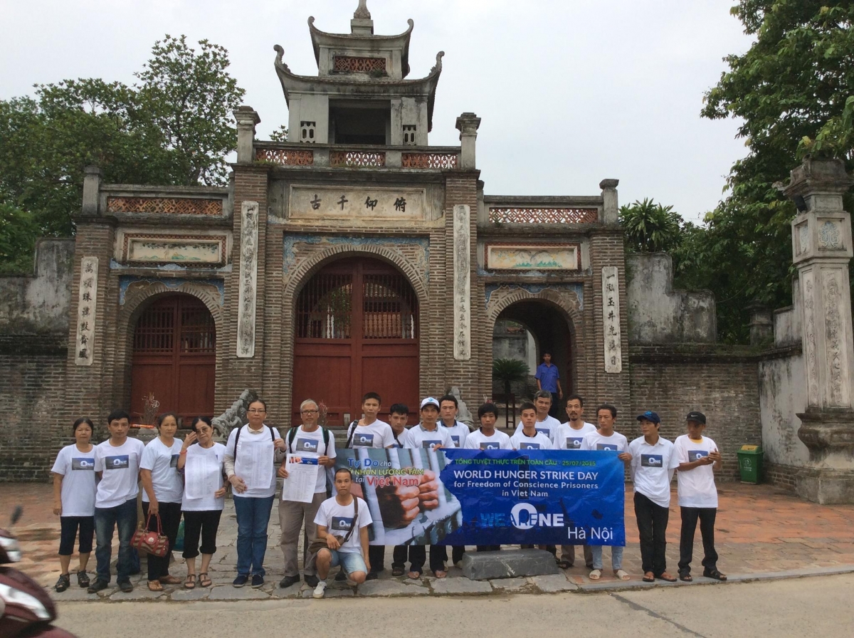 Tham gia ngày Tổng Tuyệt Thực tại Hà Nội.