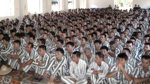 tù nhân