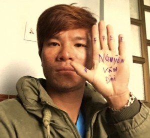 Anh Mai Văn Tám, thành viên hội Anh Em Dân Chủ