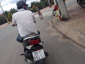 Một trong những nhân viên an ninh đã ngăn chặn cuộc họp của Hội Nhà báo độc lập VN. Ảnh: Hội viên Hội Nhà báo độc lập VN